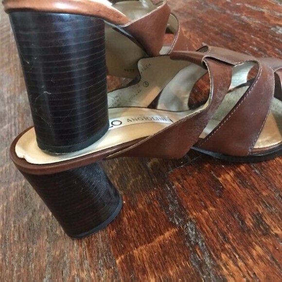 ENZO ANGIOLINI * Chocolate BROWN LEATHER 3" stacked wood heel *WORK Dressy * 8 M - Picture 2 of 5